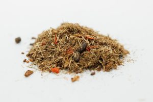 Sieczka Straw 15kg - dla koni sieczka z wytłokiem jabłkowym i makuchem